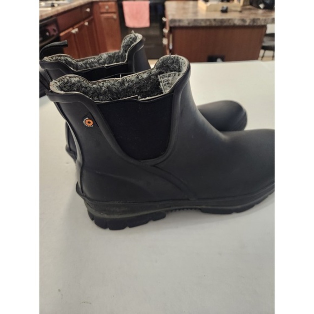 Bogs Black Waterproof Insulated Chelsea Boots Ankle Boots Women's Size 11